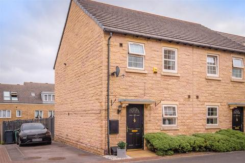 Marlington Drive, Huddersfield, HD2 3 bed semi