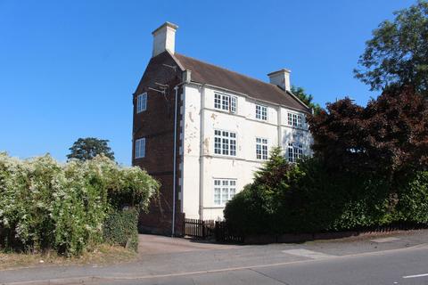 2 Maidensbridge Road, Kingswinford DY6 2 bed duplex for sale