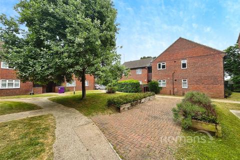 Groves Way, Cookham, Maidenhead 1 bed apartment for sale