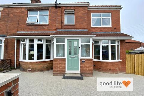 Marina Terrace, Sunderland SR2 4 bed semi