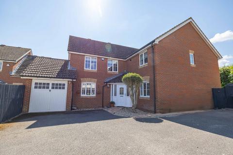 Blackthorn Road, Canterbury, CT3 4 bed detached house for sale