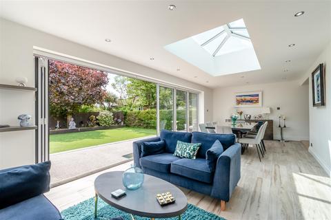 Grey Wethers, Sandling, Maidstone 4 bed detached house for sale