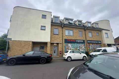 Salisbury House, Watford WD18 1 bed flat for sale