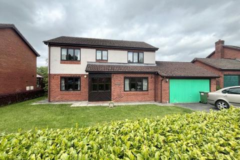 Llandrindod Wells,  Powys,  LD1 3 bed detached house for sale
