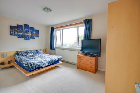 BITTERNE PARK! NO FORWARD CHAIN!... 3 bed terraced house for sale