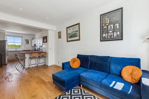 Gloucester Terrace, London W2 3 bed apartment for sale