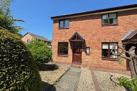 Turton Way, Kenilworth 2 bed end of terrace house for sale