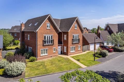Freshwater Drive, Wychwood Park, Weston 6 bed detached house for sale