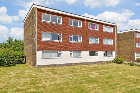 St. Bernard's Court, Lancing BN15 2 bed flat for sale