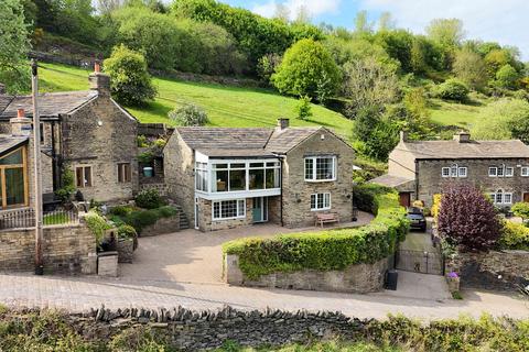 Lee Lane, Halifax HX3 4 bed detached house for sale