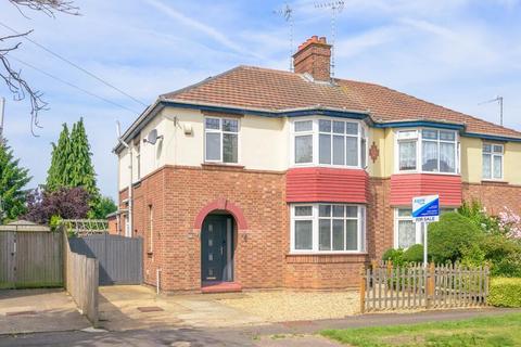Sandringham Avenue, Wisbech... 3 bed semi