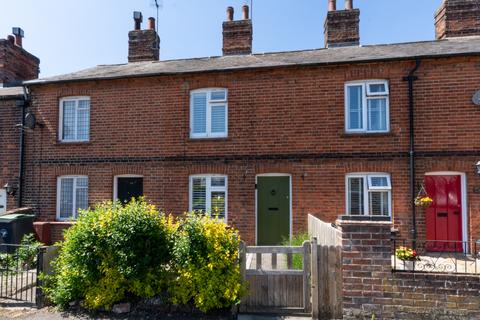 High Street, Essex CM6 2 bed terraced house for sale