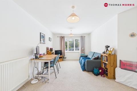 Braeburn Walk, Hertfordshire SG8 2 bed apartment for sale