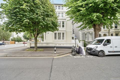 Ventnor Villas, Hove, East Sussex 2 bed apartment for sale