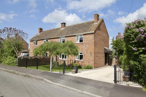 Broadway Avenue, Chilton Polden 3 bed semi