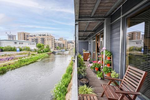 Three Mill Lane, London E3 2 bed flat for sale