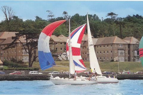 Egypt Esplanade, Cowes PO31 1 bed apartment for sale