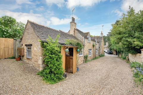 Aldgate, Ketton 3 bed detached house for sale