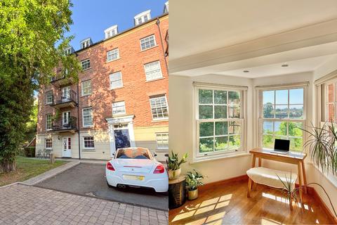 Upper Blackfriars Crescent... 2 bed apartment for sale