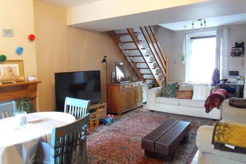 Robin Hood Street, Newport PO30 2 bed end of terrace house for sale