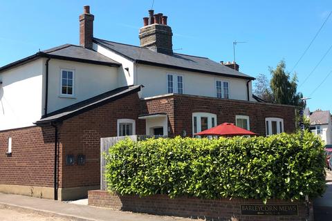 Hitchin SG5 2 bed flat for sale