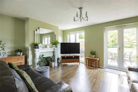 Falkirk Close, Hornchurch, RM11 3 bed semi