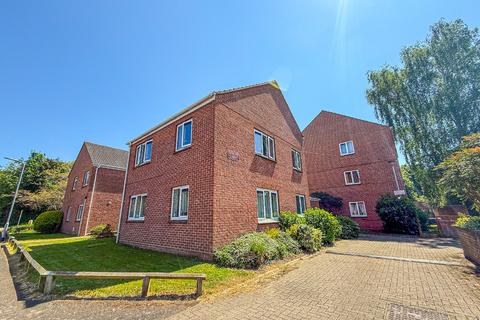 Lisieux Court, Haywood Road... 2 bed ground floor flat for sale