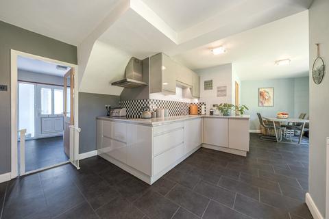 Norfield Road, Dartford, DA2 5 bed semi