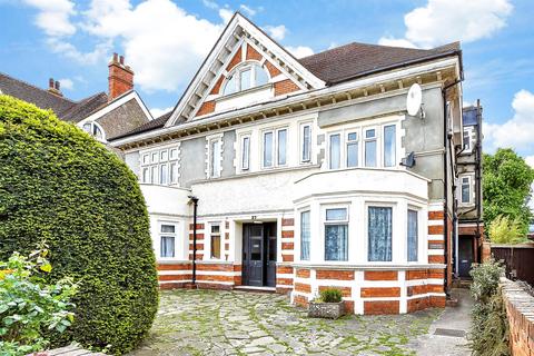 Grimston Avenue, Folkestone, Kent 2 bed apartment for sale