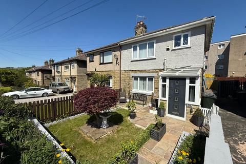 Hope Avenue, Shipley 3 bed semi