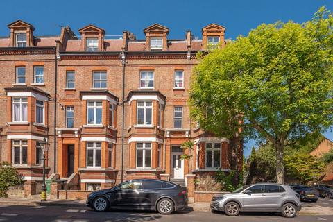 Willoughby Road, Hampstead, London, NW3 1 bed flat for sale
