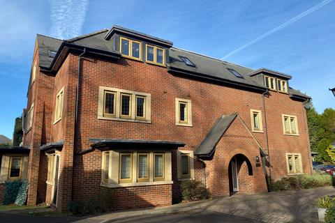 Vernon Court, London Road, Ascot... 2 bed flat for sale