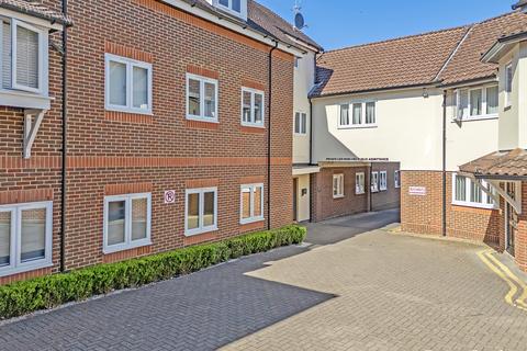 High Street, Dunmow, CM6 1 bed apartment for sale