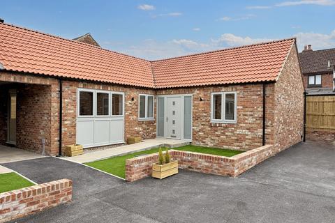 4, Dovecote Mews, Sandhutton, YO7 4RW 2 bed bungalow for sale