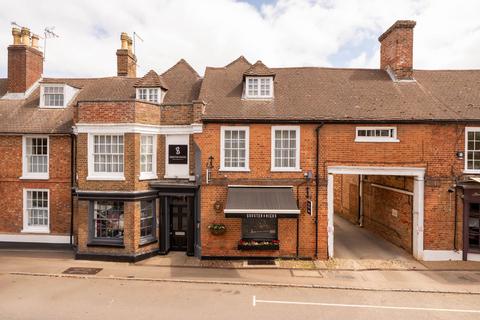 Bedford Street, Milton Keynes MK17 3 bed flat for sale