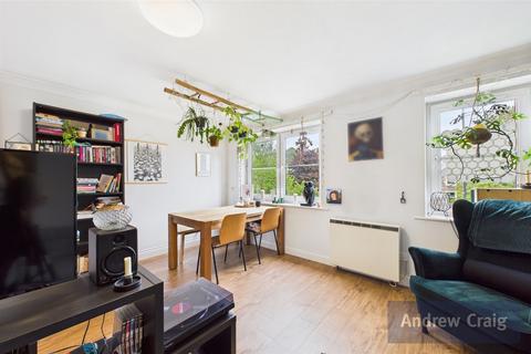 Abigail Court, Sandringham Road... 3 bed apartment for sale
