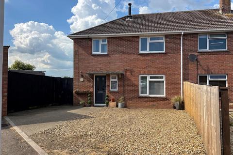 Stoneylawn, Marnhull 3 bed semi