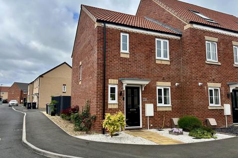 Ripon Close, Bourne, PE10 2 bed end of terrace house for sale