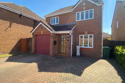 20 Cairnwell Road, Chadderton OL9 0NF 3 bed detached house for sale