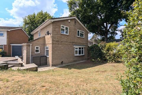 Oak Tree Road, Bordon GU35 4 bed detached house for sale