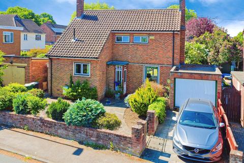 Estcourt Close, Longlevens... 3 bed detached house for sale
