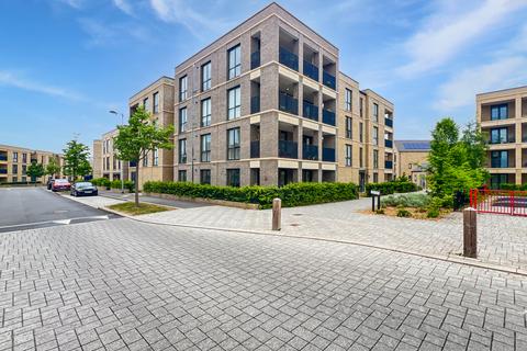 South Trumpington CB2 2 bed flat for sale