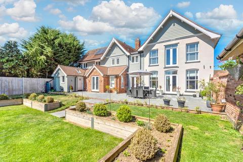 Elmswell, Suffolk 5 bed detached house for sale