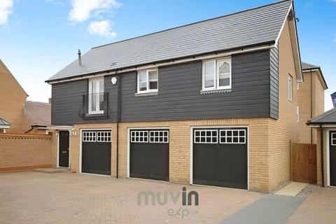 Wintershutt Road, Dunmow CM6 2 bed coach house for sale