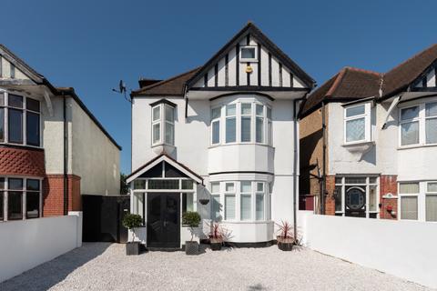 Leytonstone, London, E11 5 bed detached house for sale