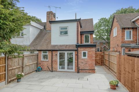 Kixley Lane, Knowle, Solihull, B93 0JE 2 bed semi