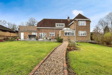 Maidstone Road, Chatham 4 bed detached house for sale
