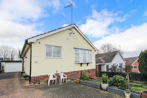 Hall Cliffe Crescent, Wakefield WF4 3 bed detached bungalow for sale