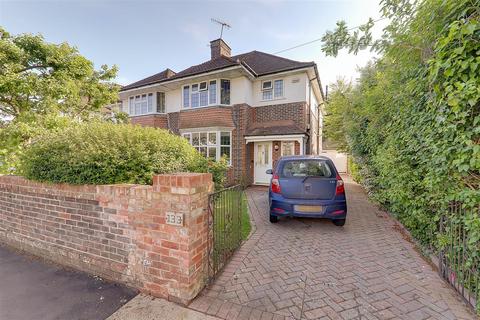 Broomfield Avenue, Worthing 3 bed semi