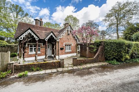 Pembury Road, Kent TN2 2 bed bungalow for sale